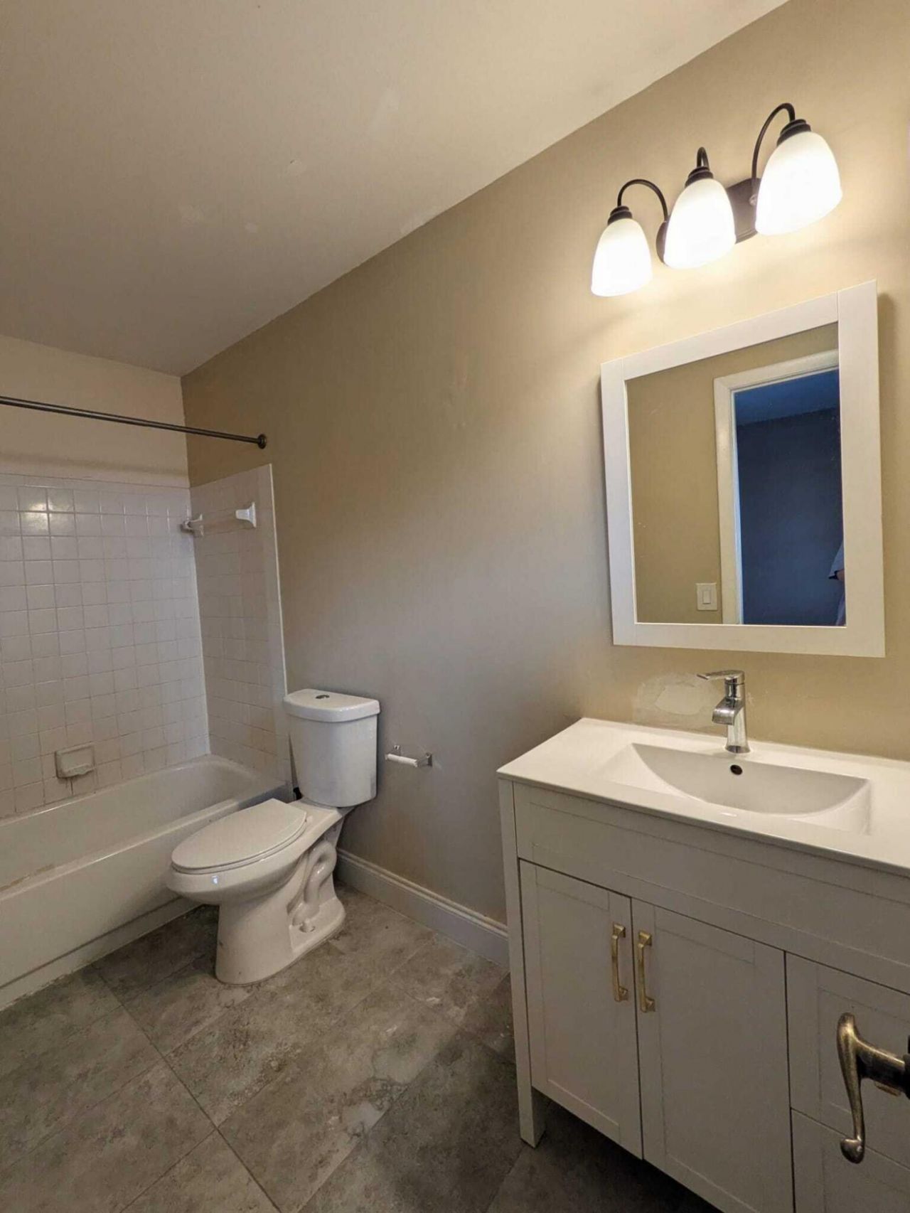 353 NW 103rd Terrace, Pembroke Pines, FL 33026 Photo