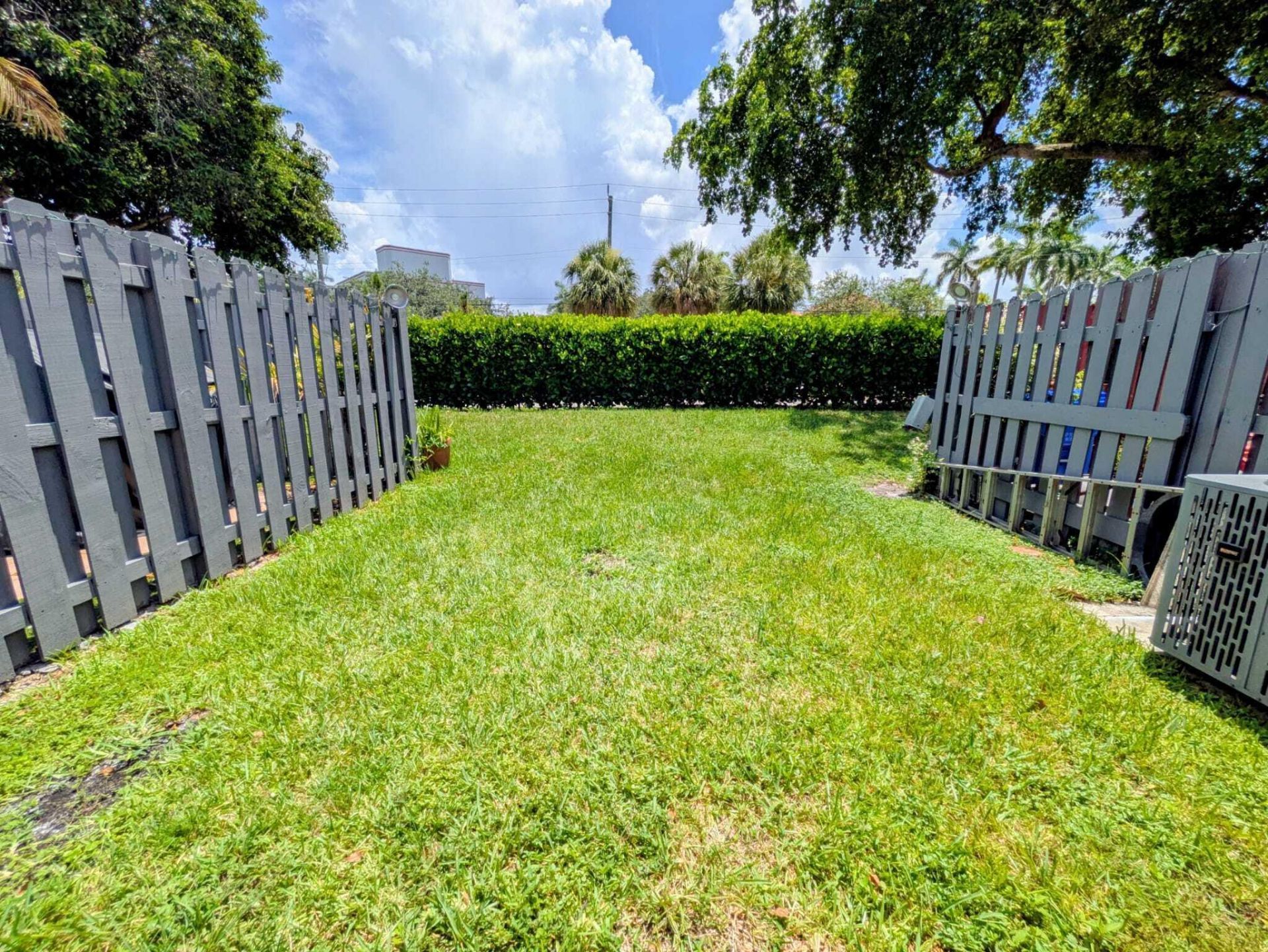353 NW 103rd Terrace, Pembroke Pines, FL 33026 Photo
