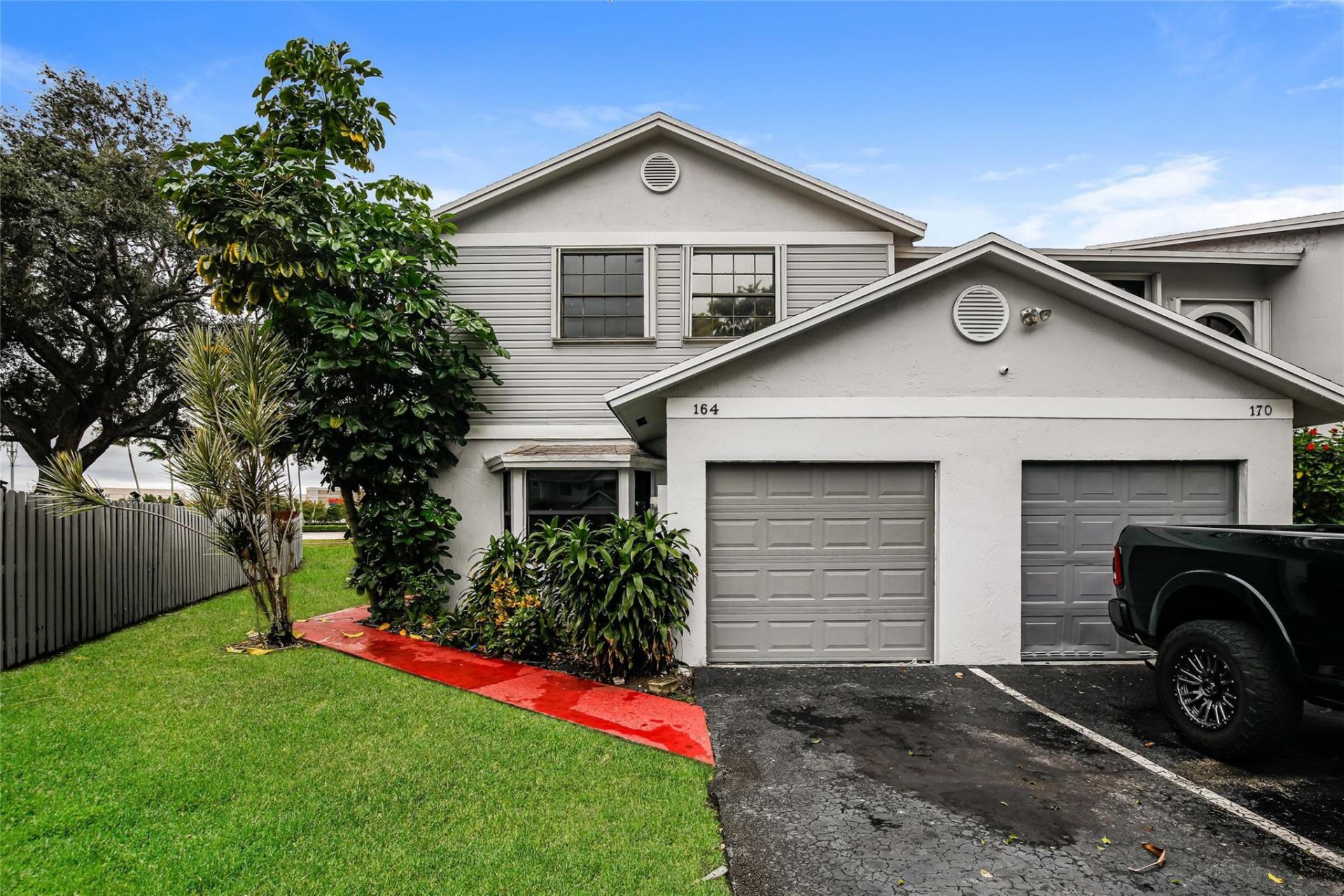 353 NW 103rd Terrace, Pembroke Pines, FL 33026 Photo