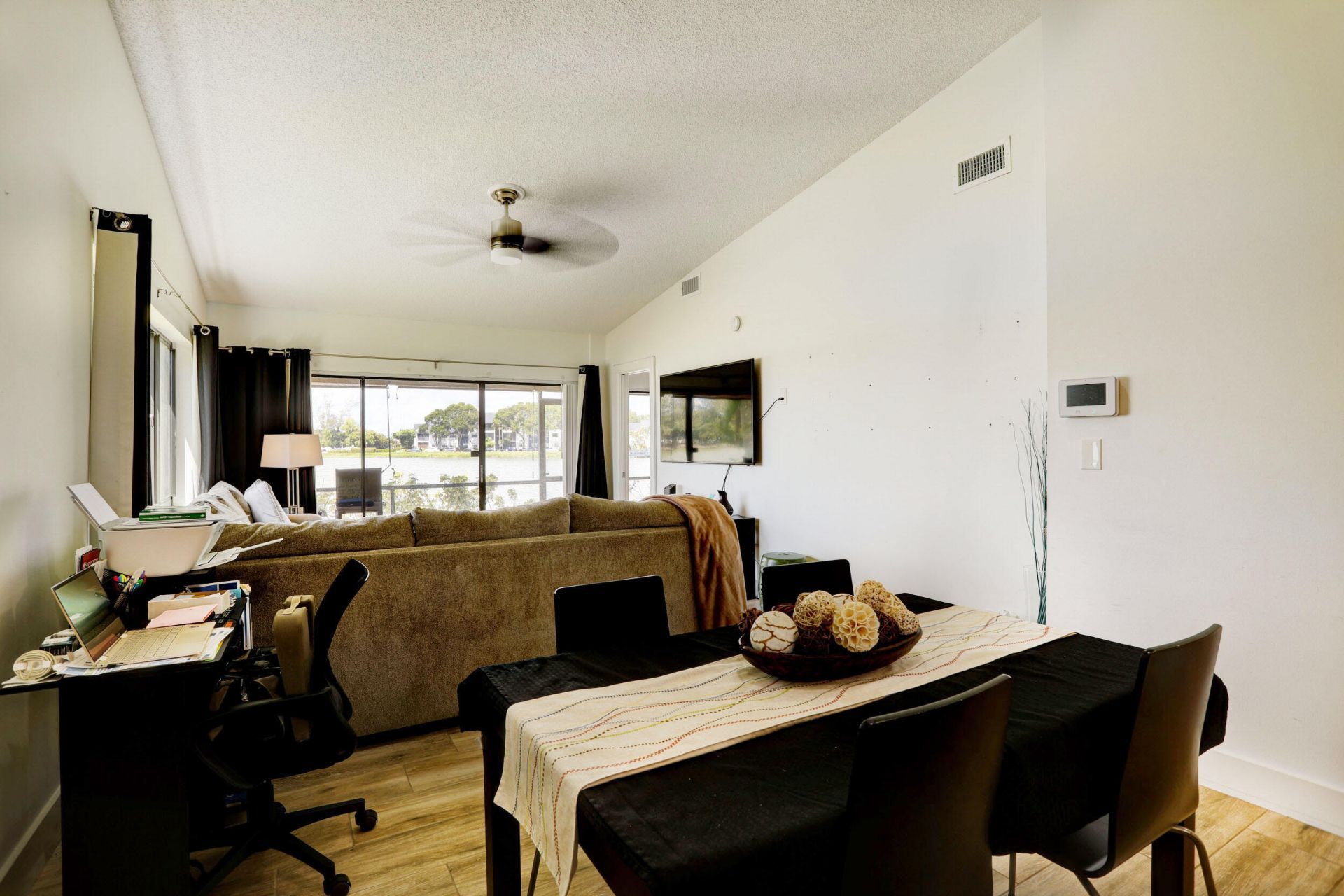639 Banks Road, Margate, FL 33063 Photo