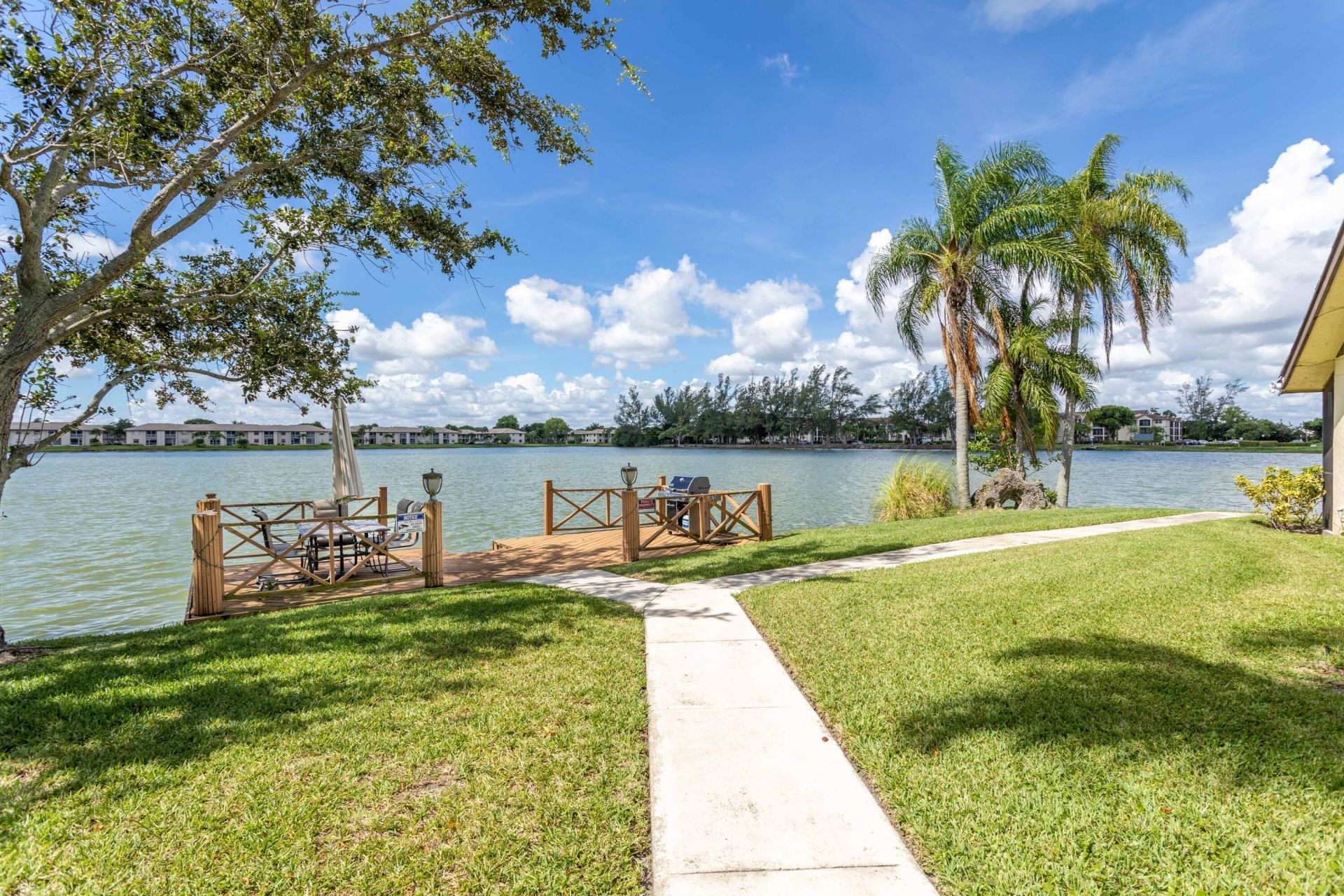 639 Banks Road, Margate, FL 33063 Photo