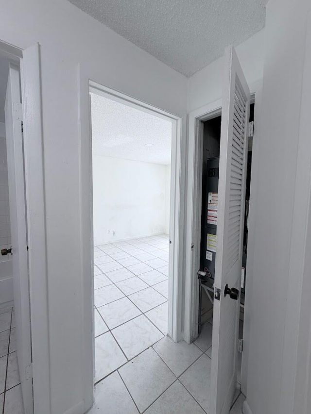 5899 Mango Road, West Palm Beach, FL 33413 Photo