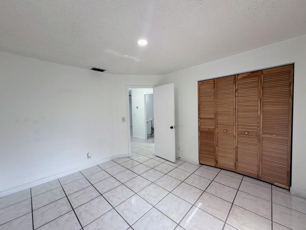 5899 Mango Road, West Palm Beach, FL 33413 Photo