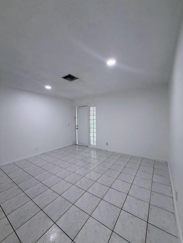 5899 Mango Road, West Palm Beach, FL 33413 Photo