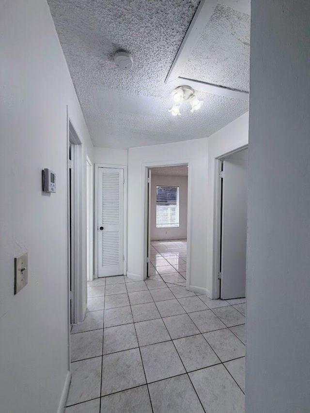 5899 Mango Road, West Palm Beach, FL 33413 Photo