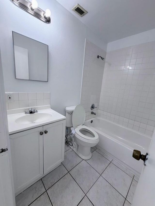5899 Mango Road, West Palm Beach, FL 33413 Photo