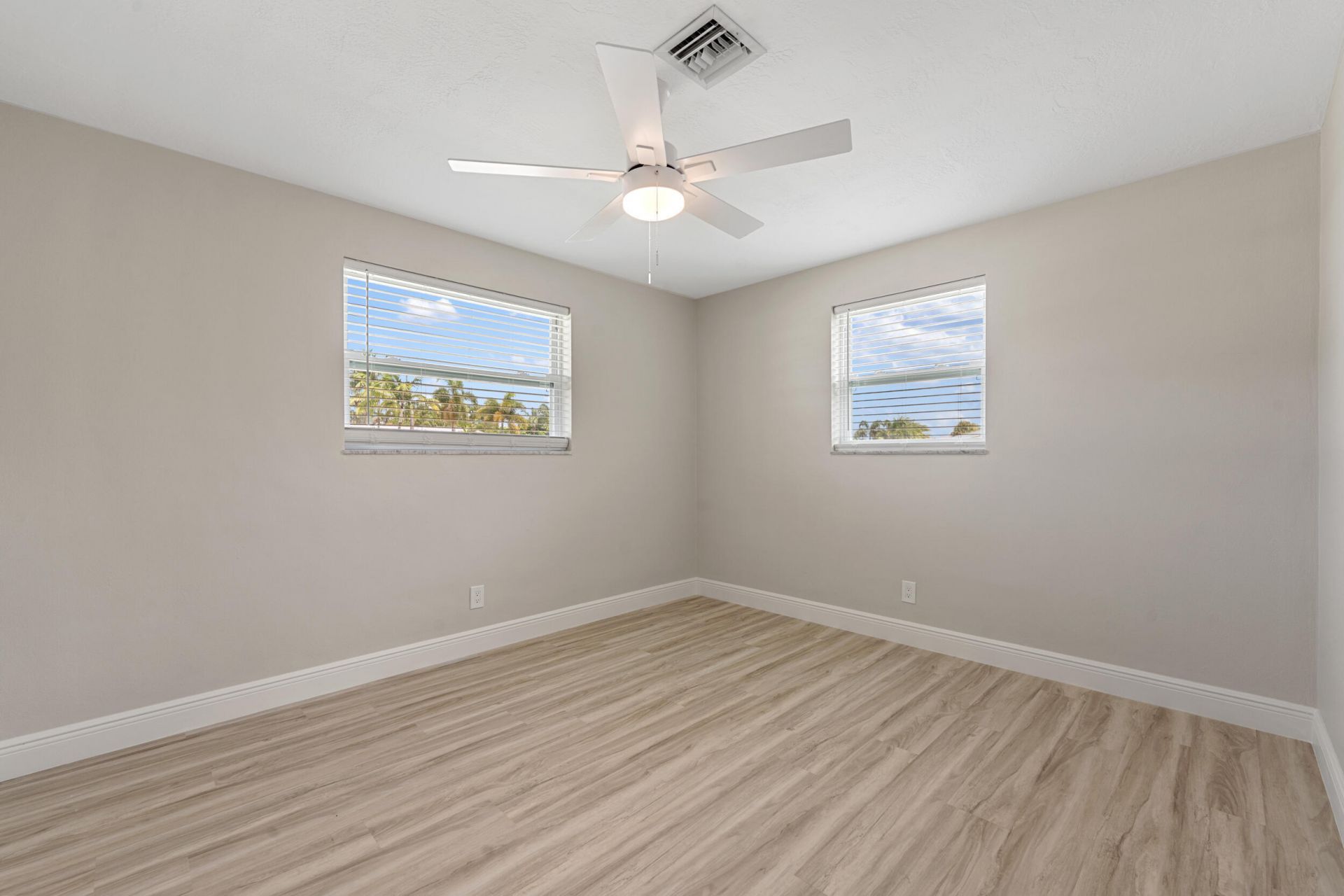 204 Circle E, Jupiter, FL 33458 Photo