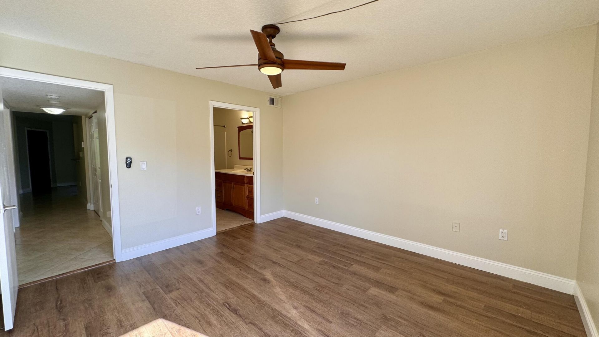 815 W Boynton Beach Boulevard, Unit 10-105, Boynton Beach, FL 33426 Photo