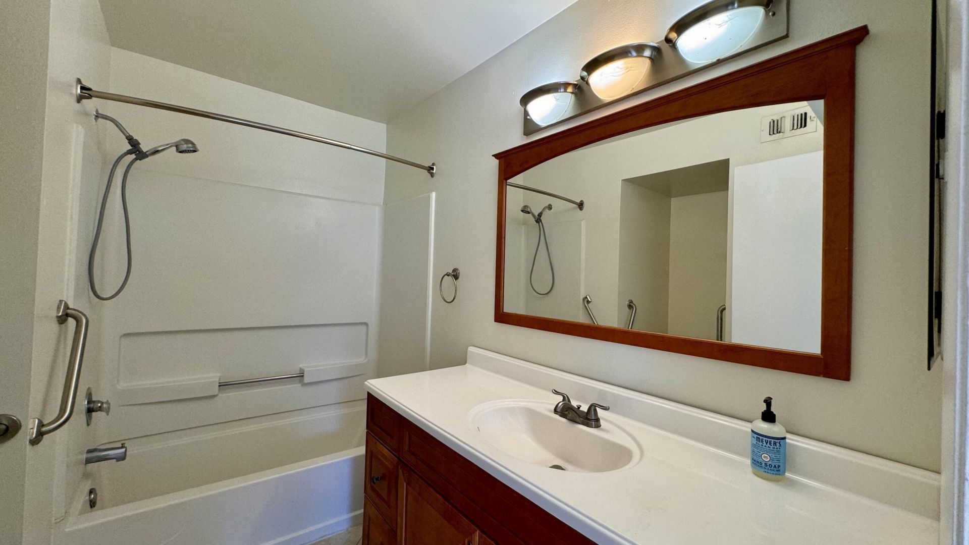 815 W Boynton Beach Boulevard, Unit 10-105, Boynton Beach, FL 33426 Photo