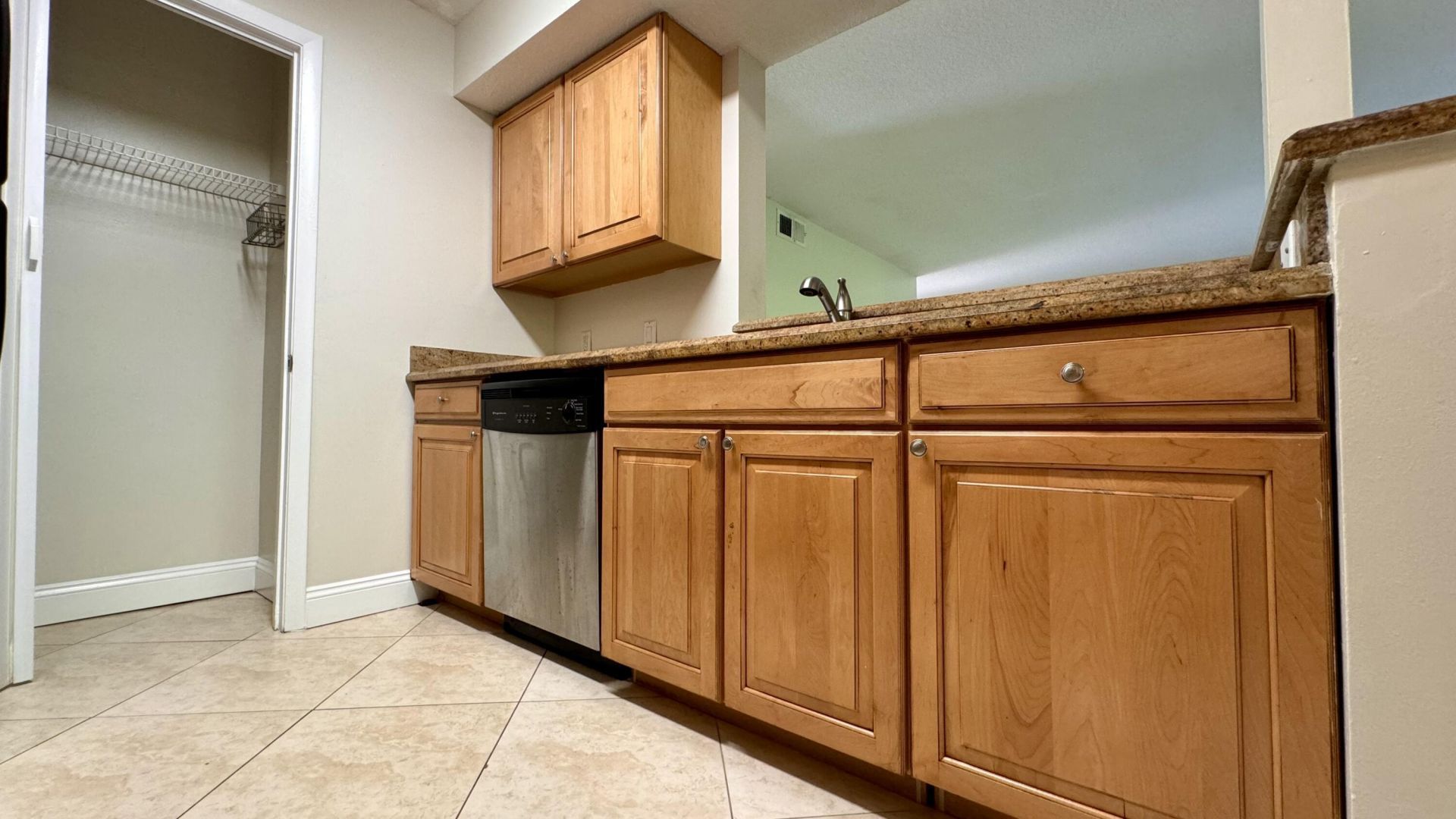 815 W Boynton Beach Boulevard, Unit 10-105, Boynton Beach, FL 33426 Photo