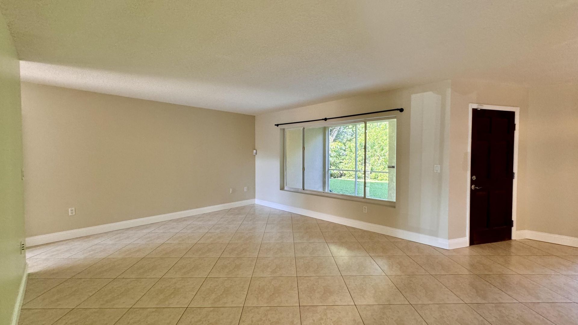 815 W Boynton Beach Boulevard, Unit 10-105, Boynton Beach, FL 33426 Photo