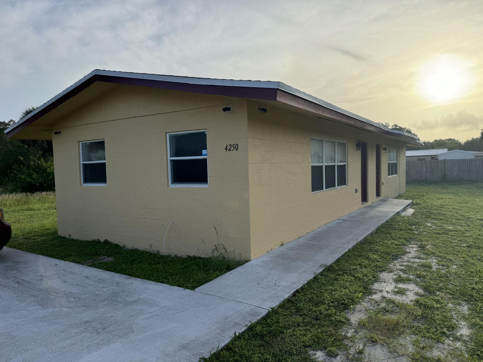4250 25th Avenue, Vero Beach, FL 32967 Main Photo