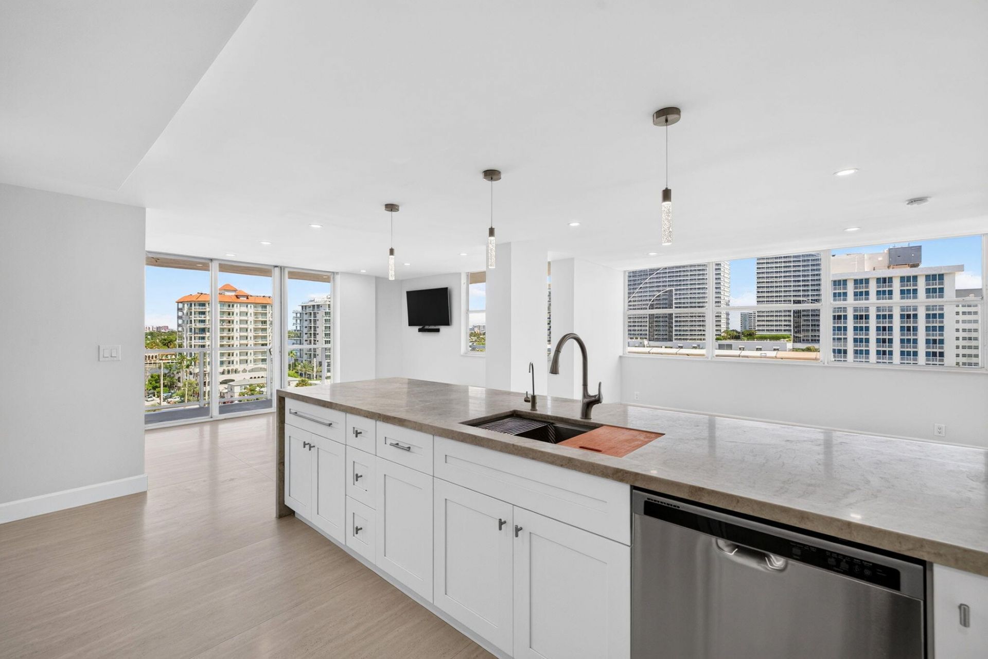 209 N Fort Lauderdale Beach Boulevard N, Unit 8a, Fort Lauderdale, FL 33304 Photo
