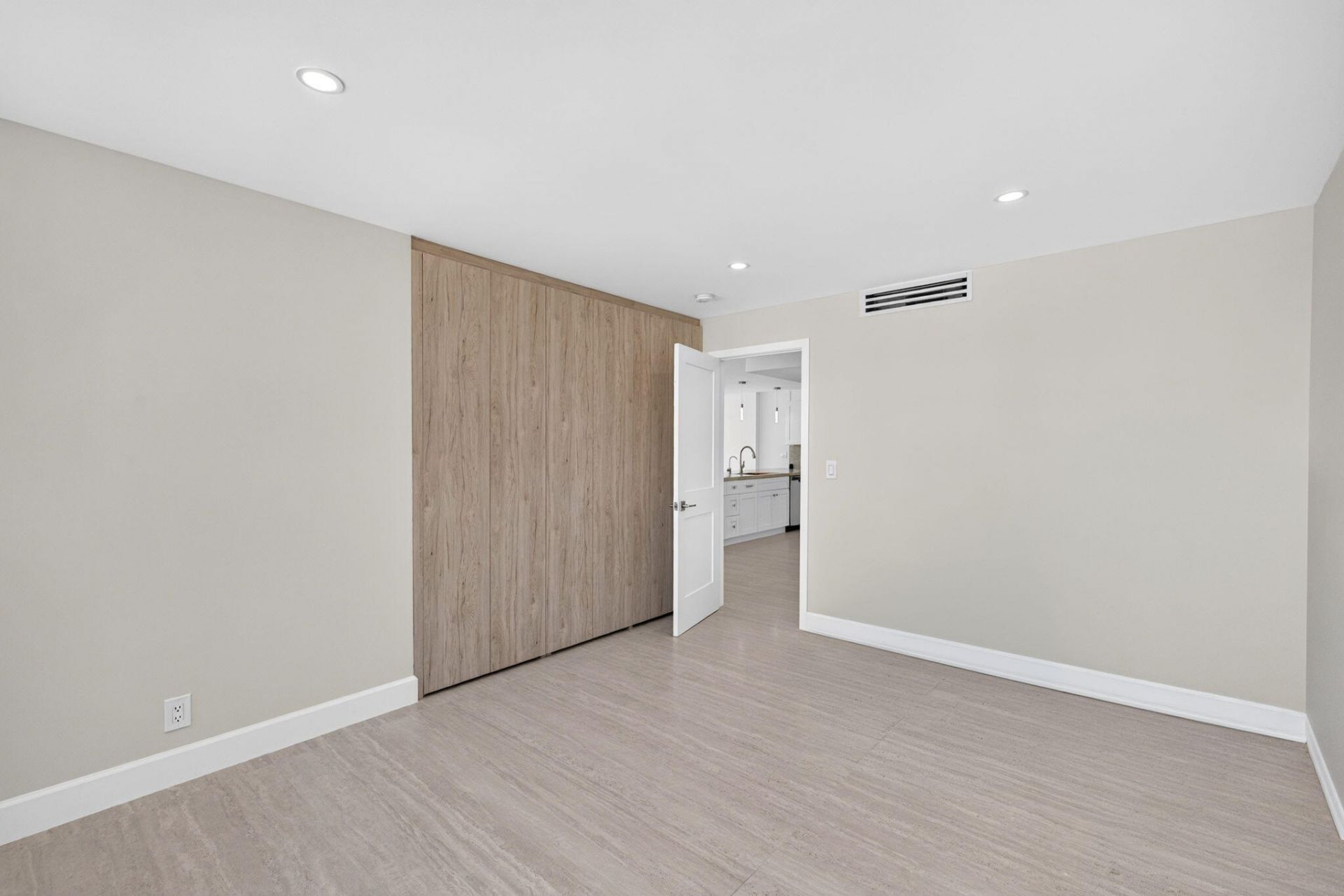 209 N Fort Lauderdale Beach Boulevard N, Unit 8a, Fort Lauderdale, FL 33304 Photo