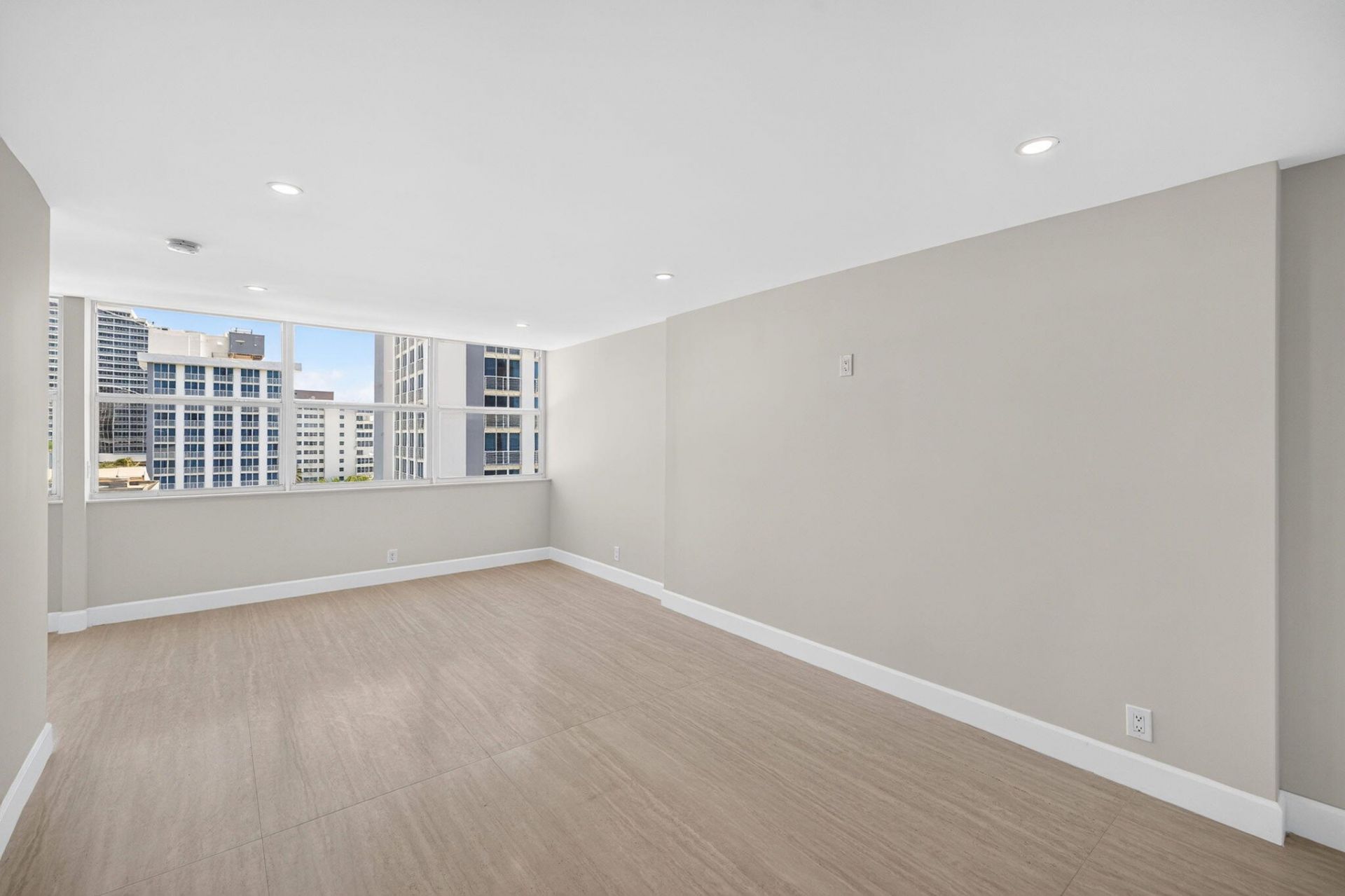 209 N Fort Lauderdale Beach Boulevard N, Unit 8a, Fort Lauderdale, FL 33304 Photo