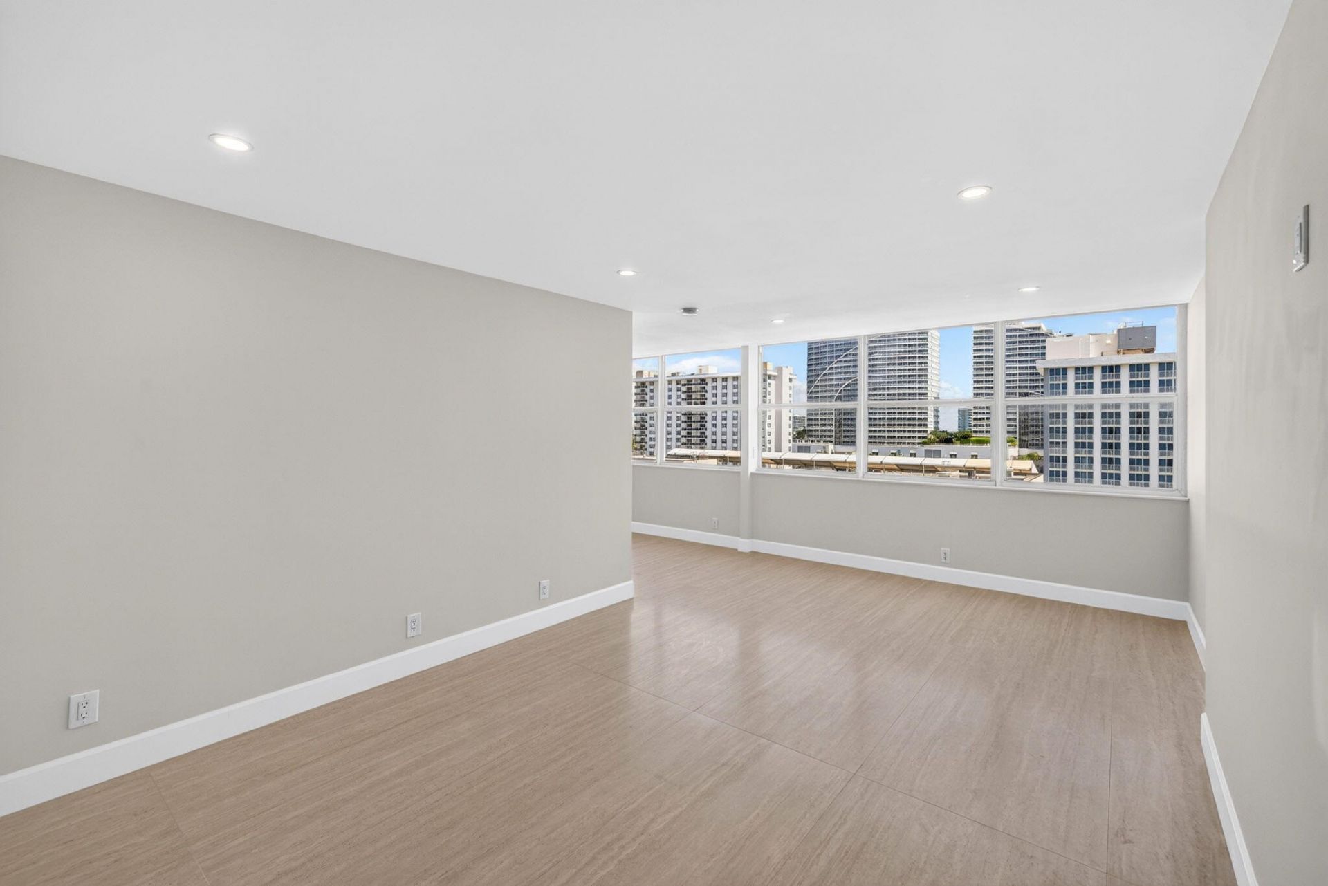 209 N Fort Lauderdale Beach Boulevard N, Unit 8a, Fort Lauderdale, FL 33304 Photo