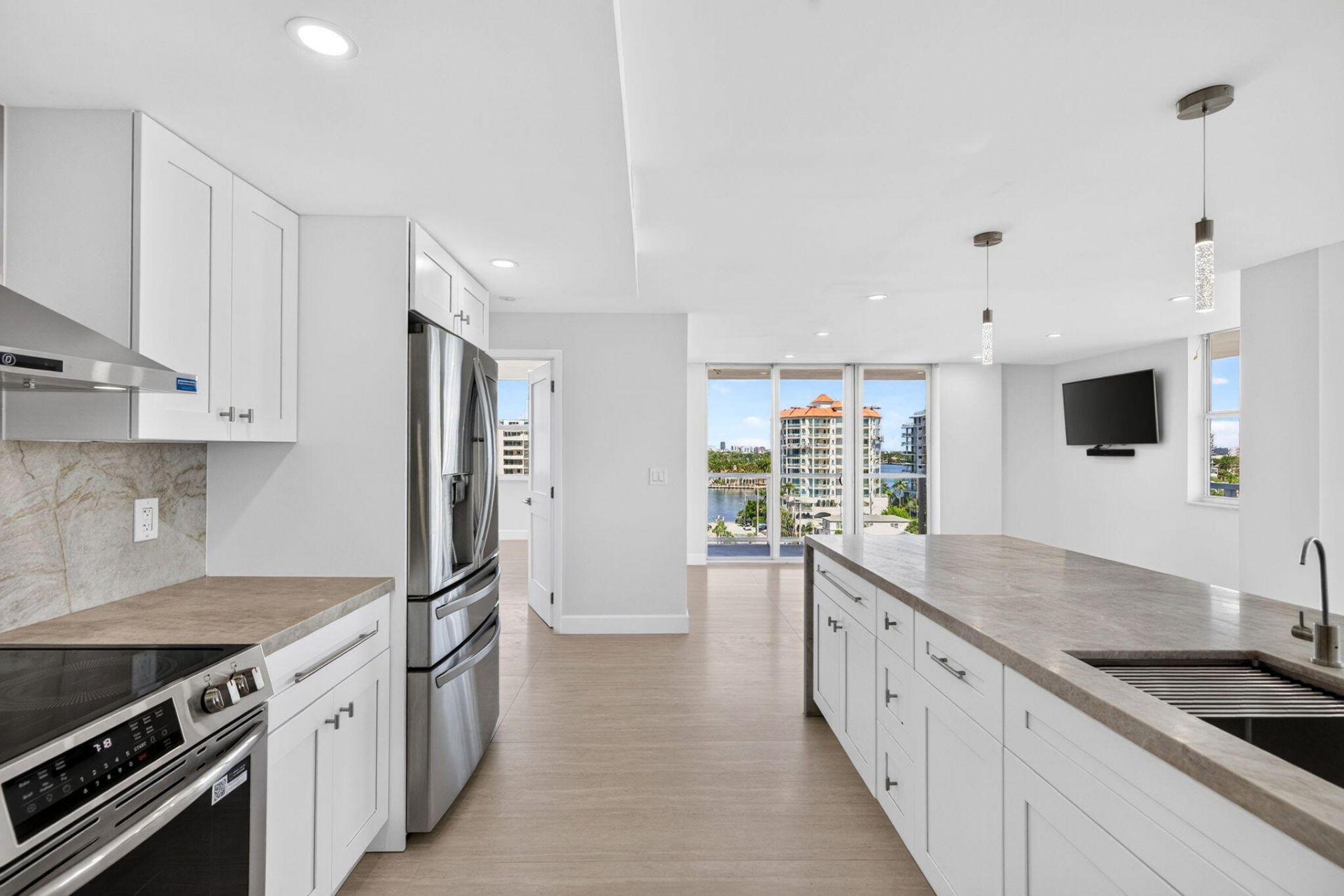 209 N Fort Lauderdale Beach Boulevard N, Unit 8a, Fort Lauderdale, FL 33304 Photo