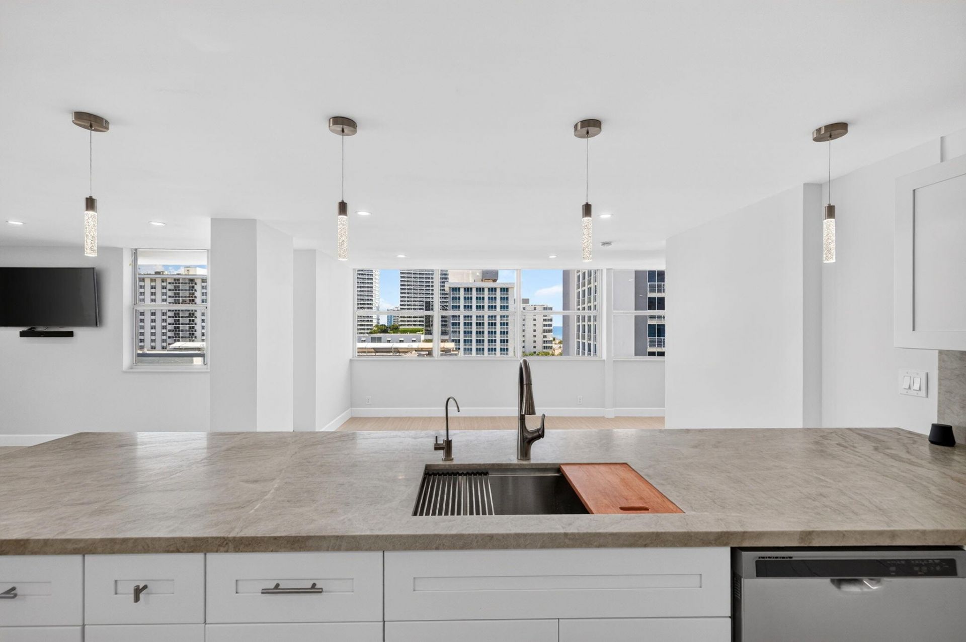 209 N Fort Lauderdale Beach Boulevard N, Unit 8a, Fort Lauderdale, FL 33304 Photo