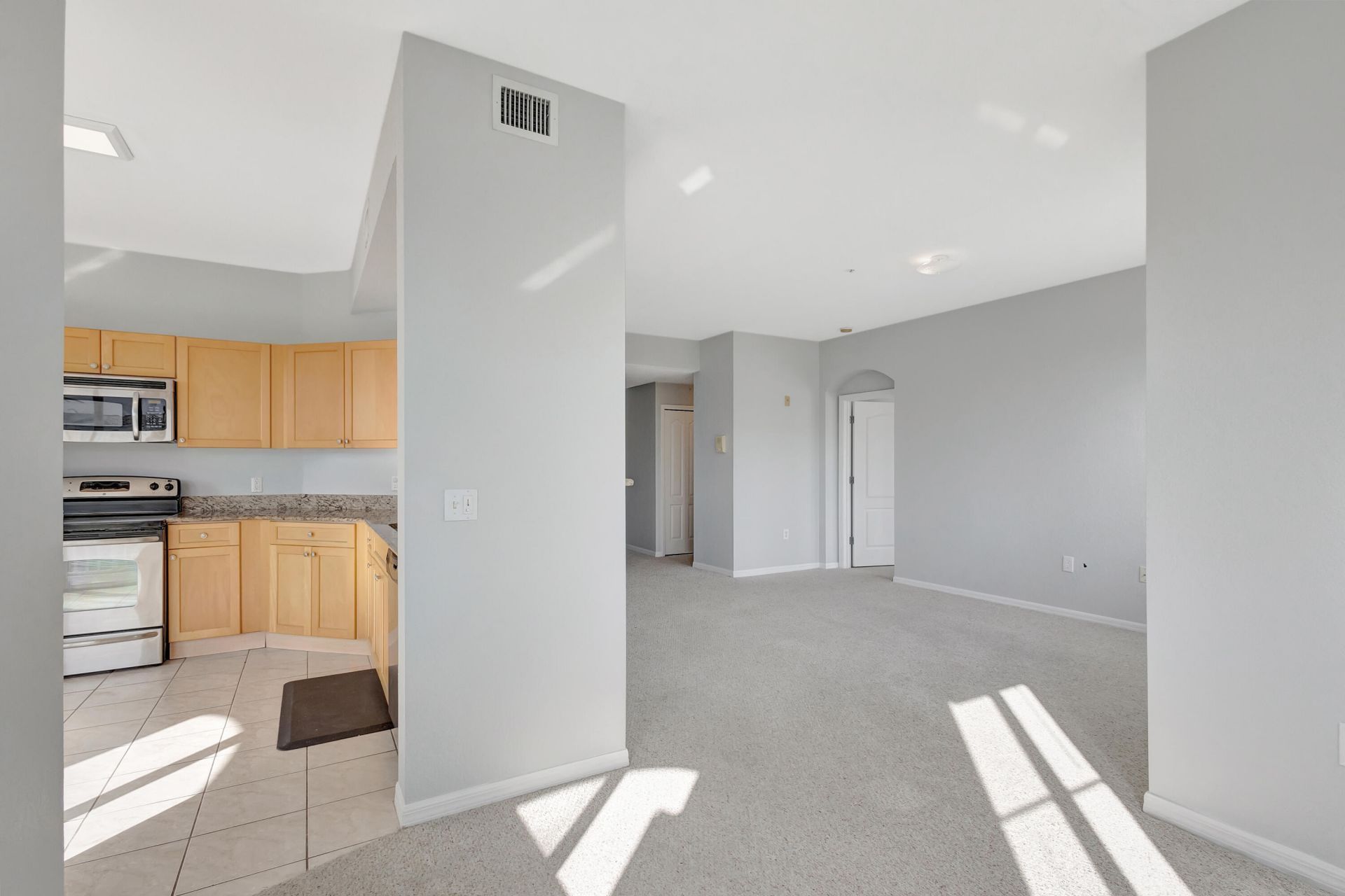 11020 Legacy Drive, Unit 303, Palm Beach Gardens, FL 33410 Photo