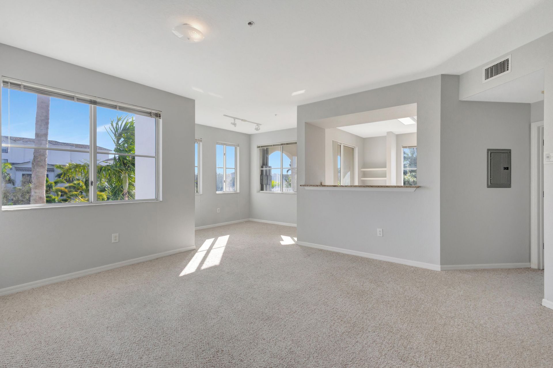 11020 Legacy Drive, Unit 303, Palm Beach Gardens, FL 33410 Photo