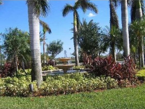 7840 Sonoma Springs Circle, Unit 204, Lake Worth, FL 33463