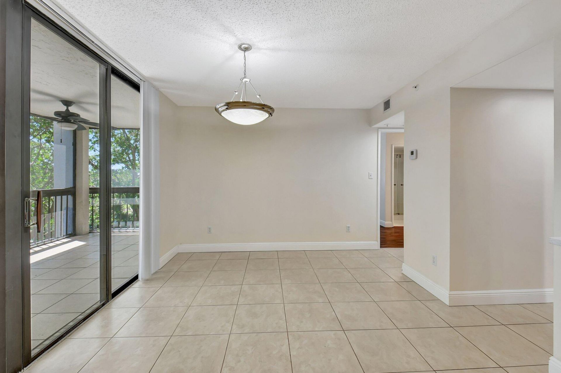 820 Lavers Circle, Unit G402, Delray Beach, FL 33444 Photo