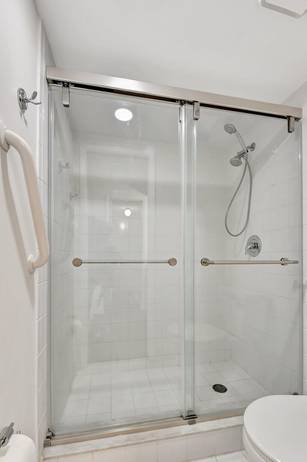 820 Lavers Circle, Unit G402, Delray Beach, FL 33444 Photo