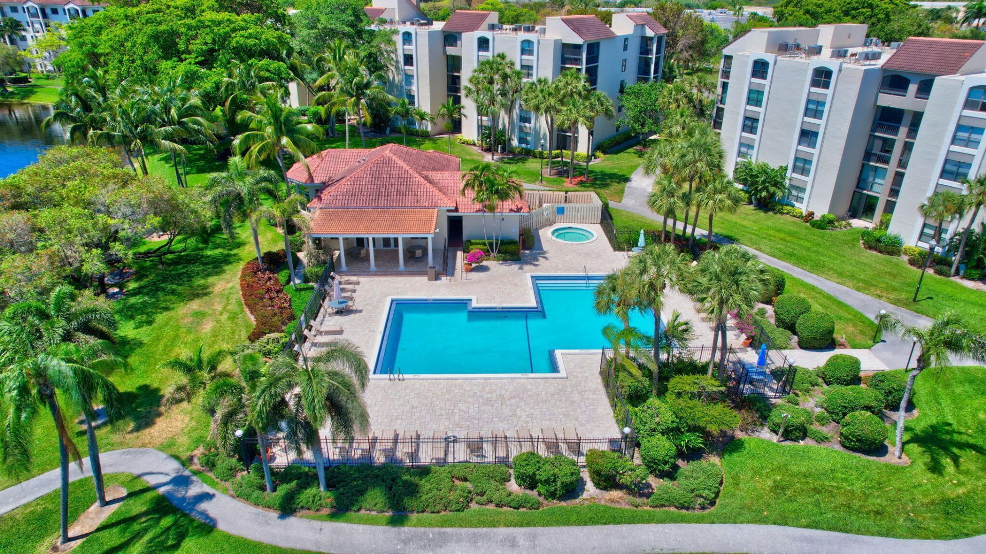 820 Lavers Circle, Unit G402, Delray Beach, FL 33444 Photo