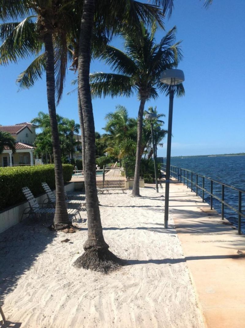 1045 Lake Shore Drive, Unit 206, Lake Park, FL 33403 Photo