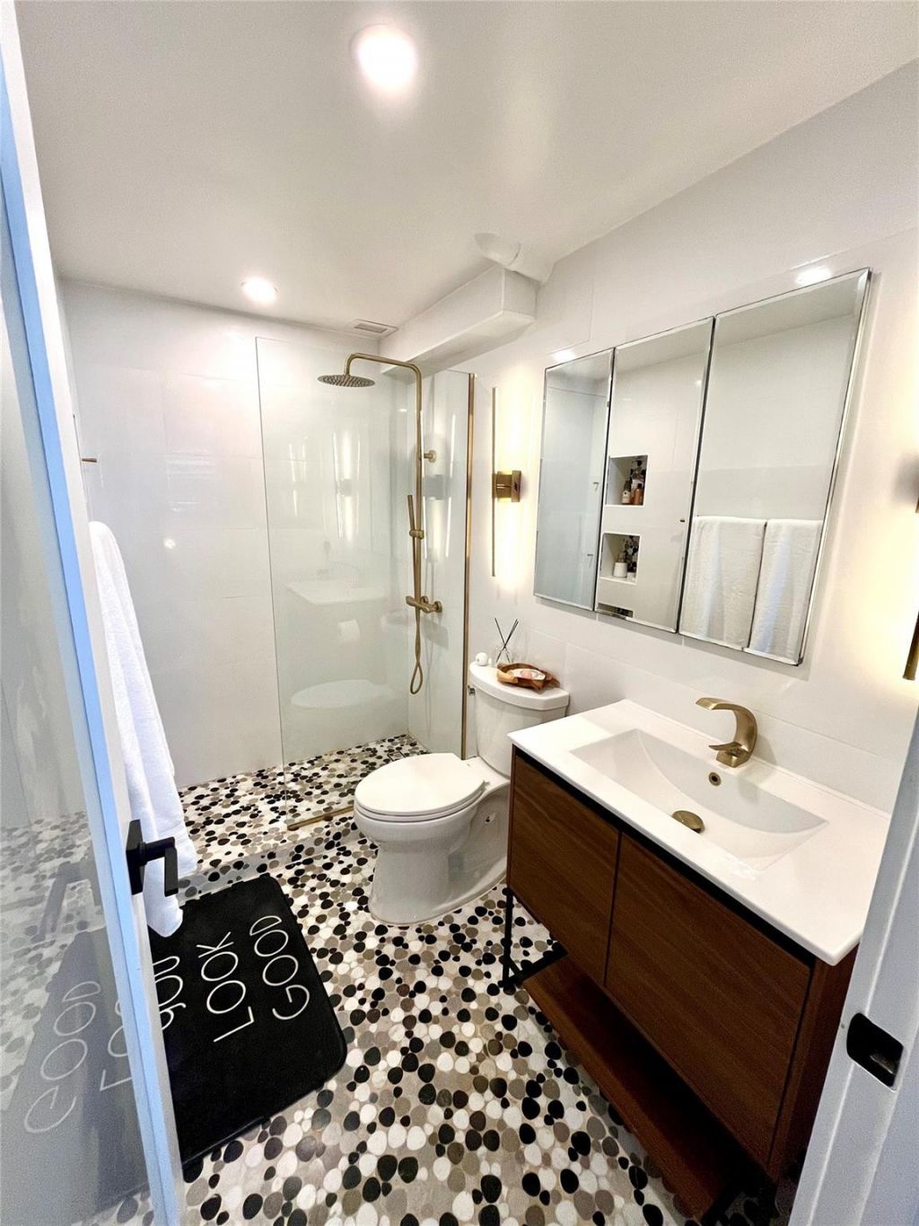 133 N Pompano Beach Boulevard, Unit 1506, Pompano Beach, FL 33062 Photo