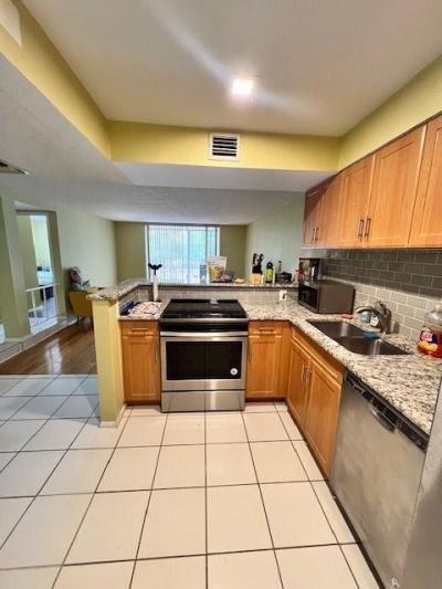 3740 Inverrary Drive, Unit 2u, Lauderhill, FL 33319 Photo