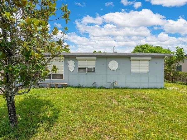 7831 NW 30th Street, Hollywood, FL 33024
