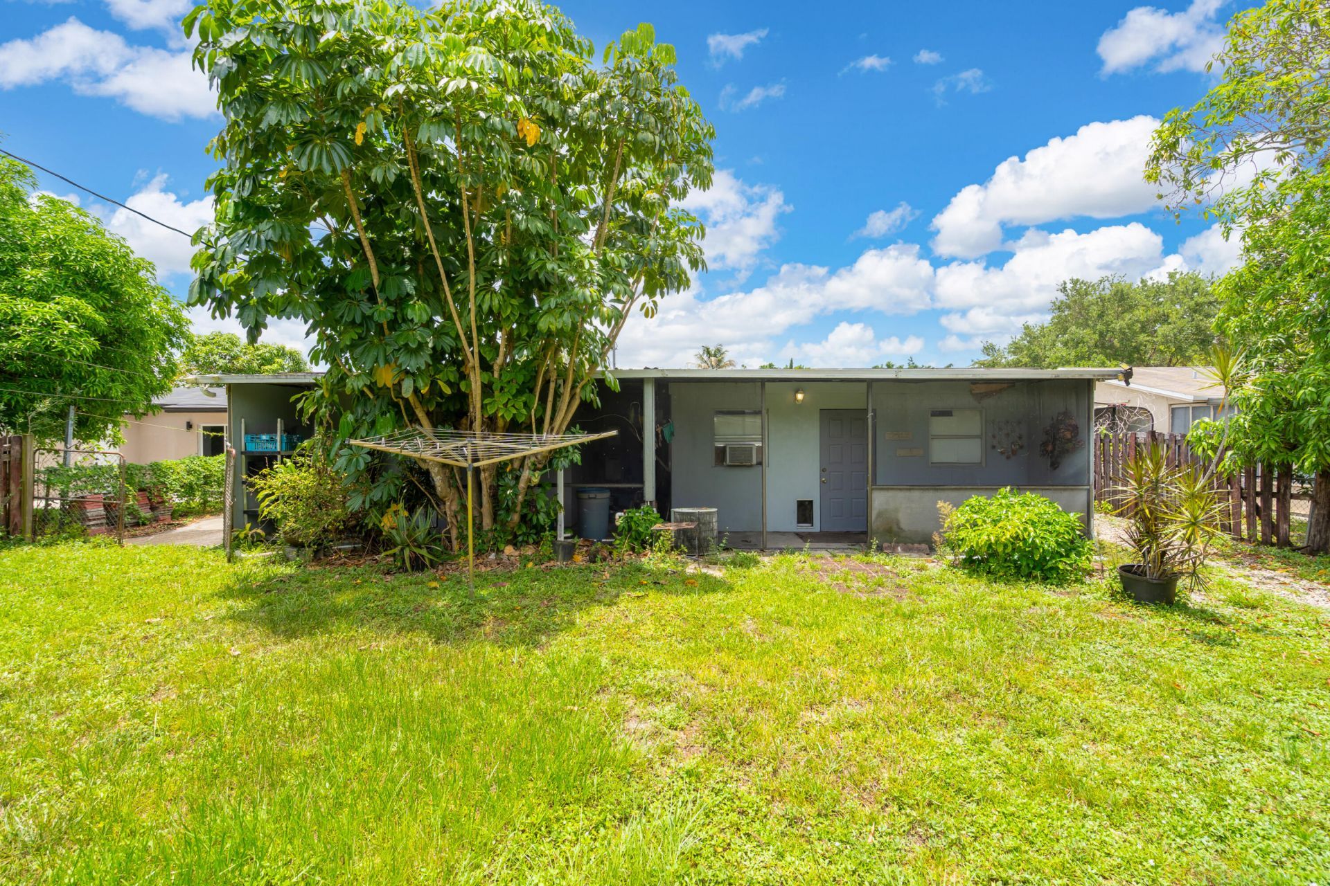 7831 NW 30th Street, Hollywood, FL 33024 Photo