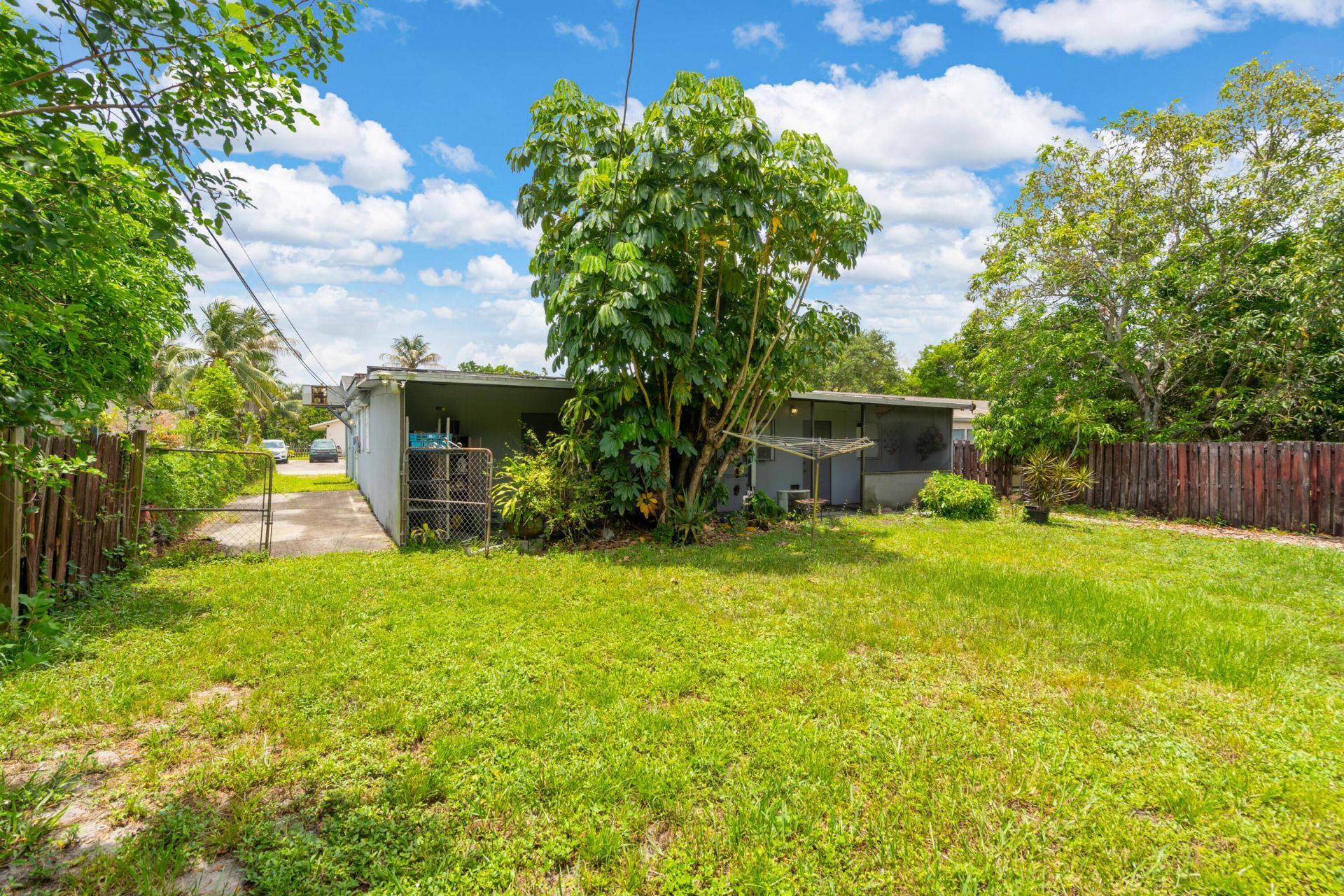7831 NW 30th Street, Hollywood, FL 33024 Photo
