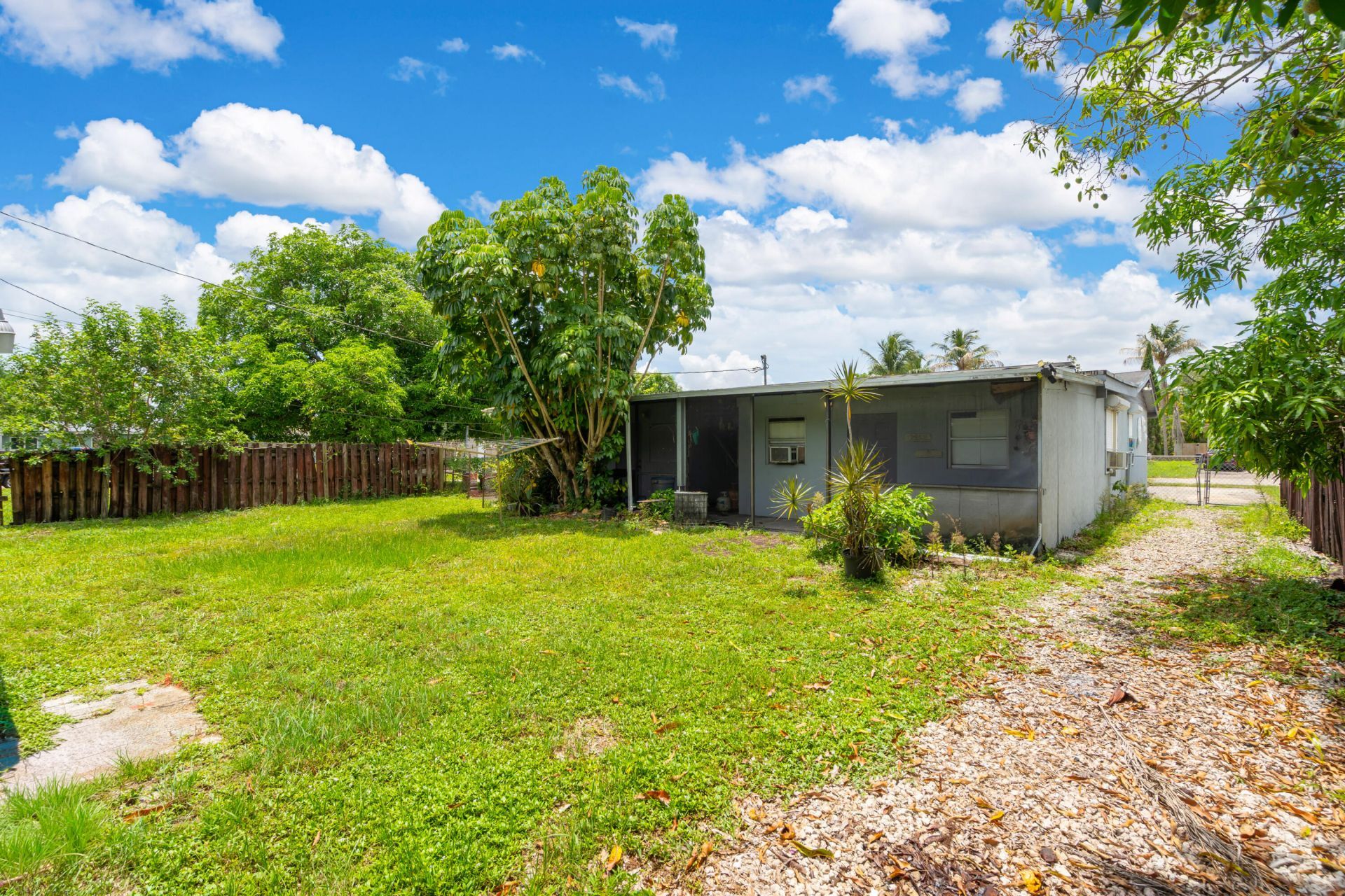 7831 NW 30th Street, Hollywood, FL 33024 Photo