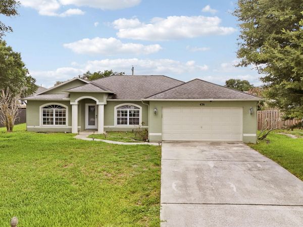 436 SW Bradshaw Circle, Port St. Lucie, FL 34953