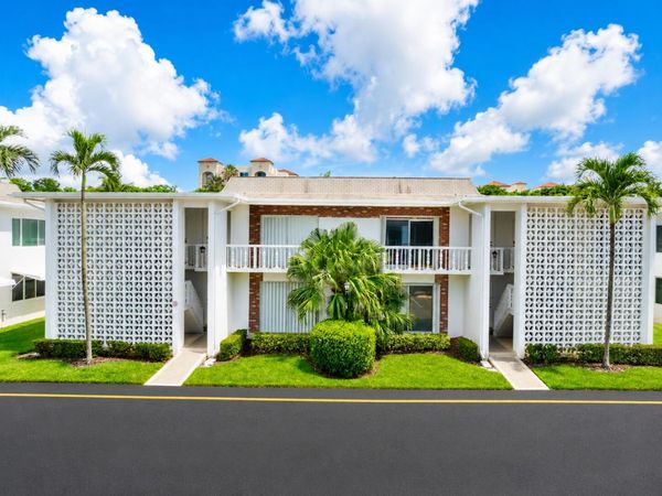 4501 S Ocean Boulevard, Unit D4, South Palm Beach, FL 33480