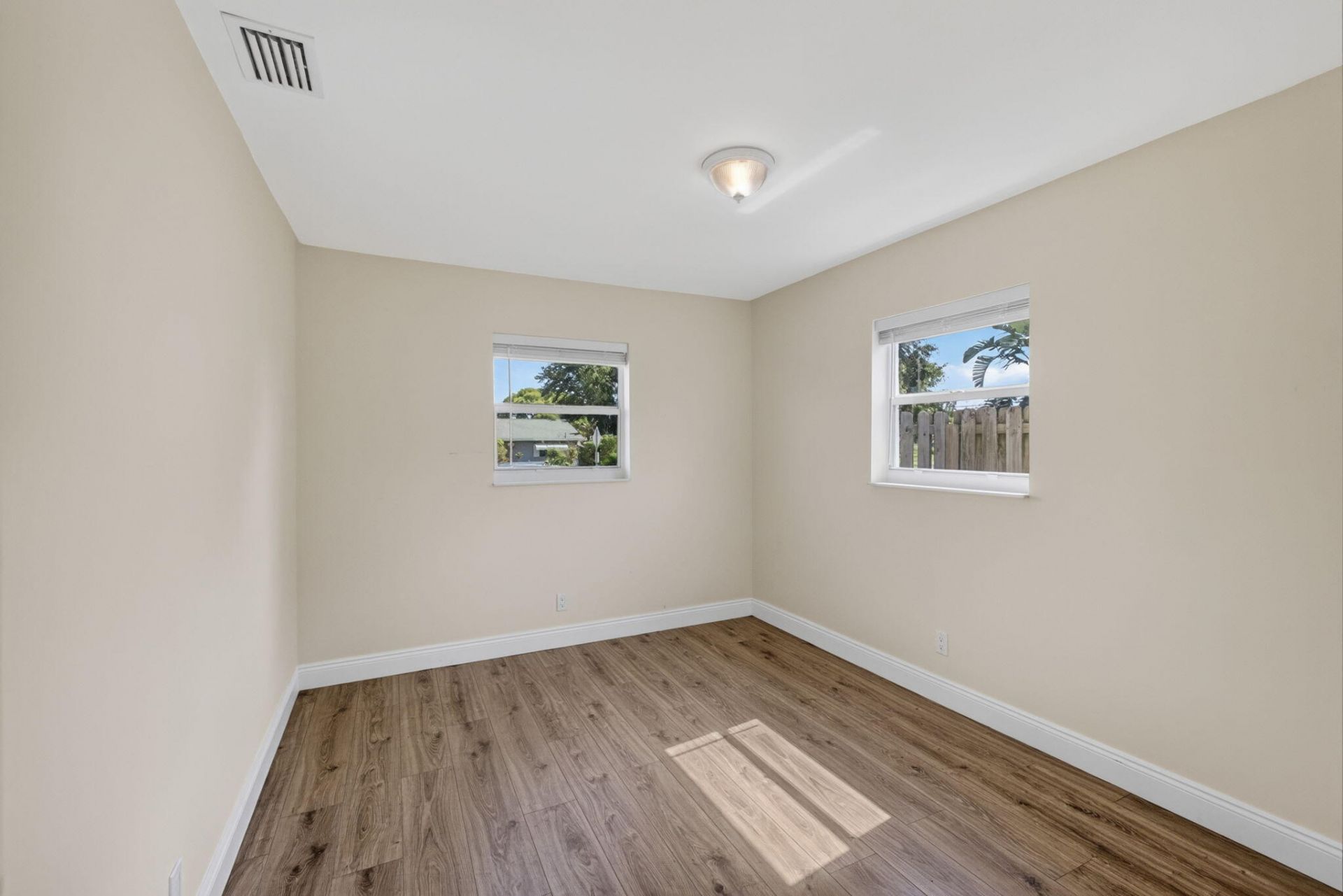 1333 W 31st Street, Riviera Beach, FL 33404 Photo
