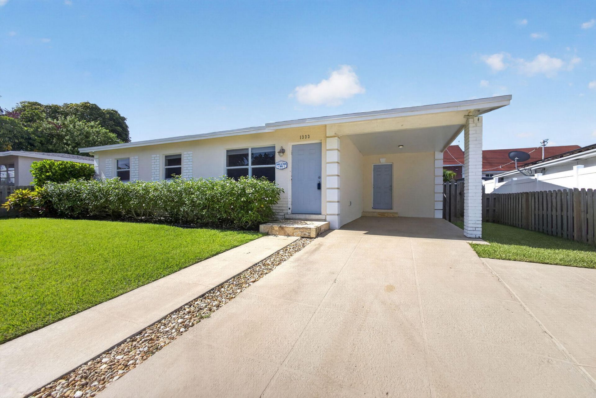 1333 W 31st Street, Riviera Beach, FL 33404 Photo