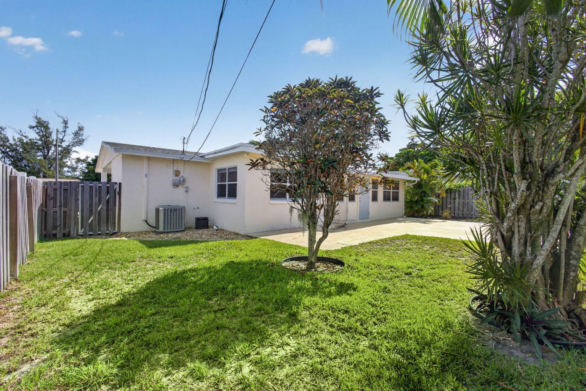 1333 W 31st Street, Riviera Beach, FL 33404 Photo
