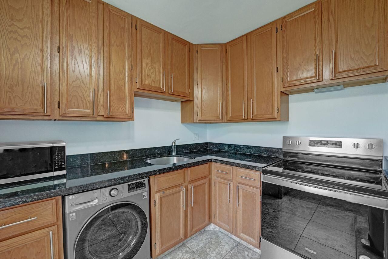 35 Colonial Club Drive, Unit 203, Boynton Beach, FL 33435 Photo