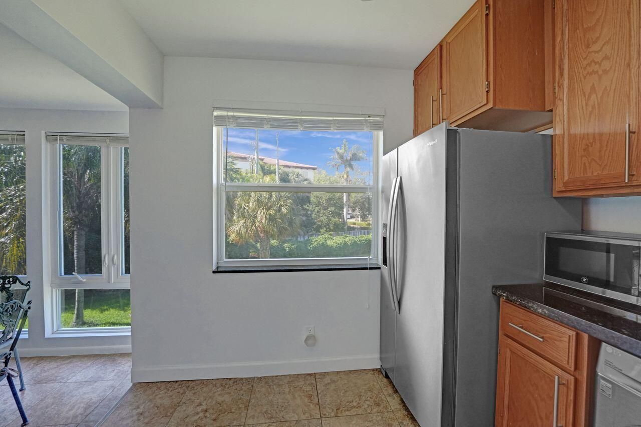 35 Colonial Club Drive, Unit 203, Boynton Beach, FL 33435 Photo