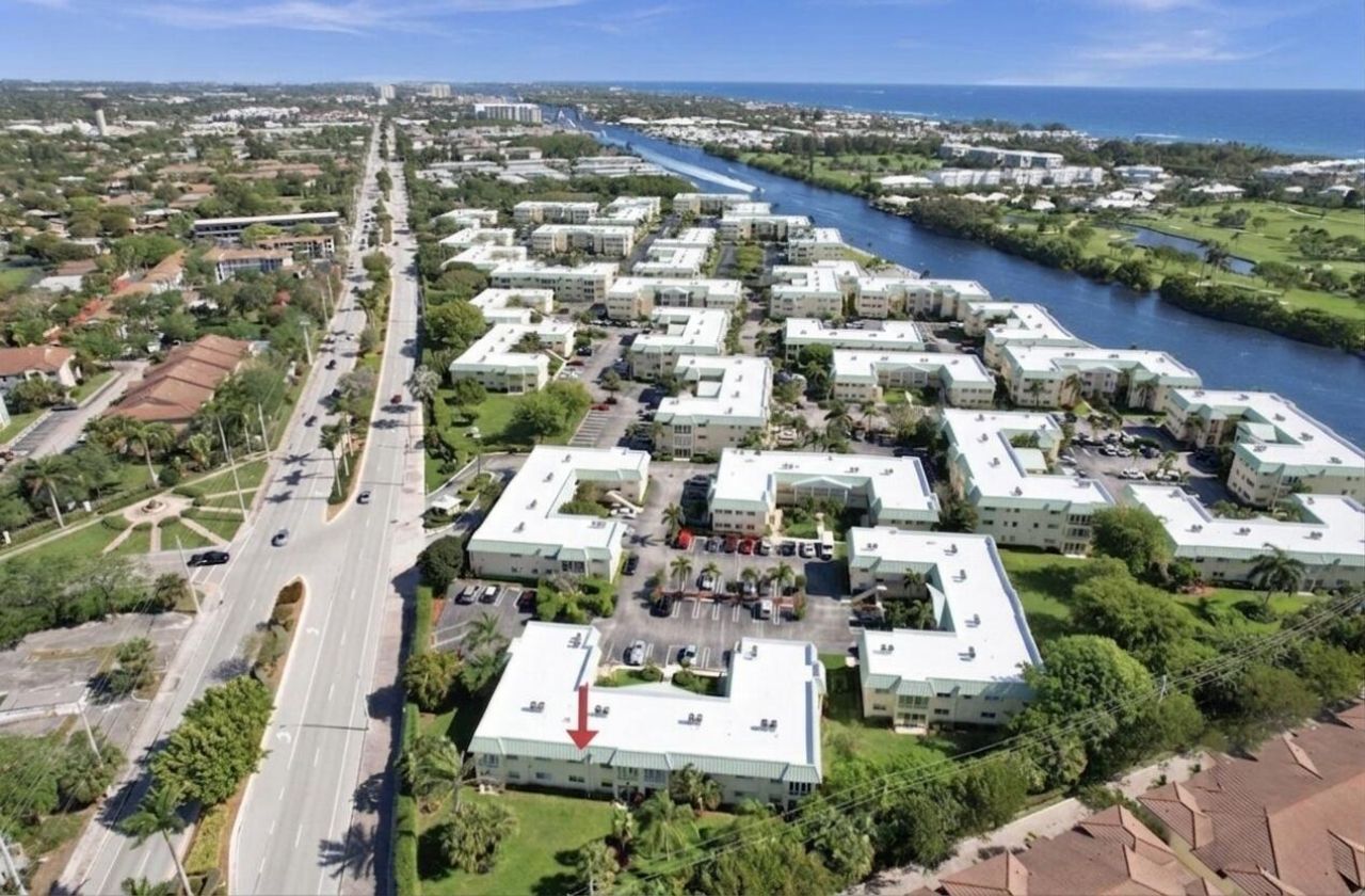 35 Colonial Club Drive, Unit 203, Boynton Beach, FL 33435 Photo