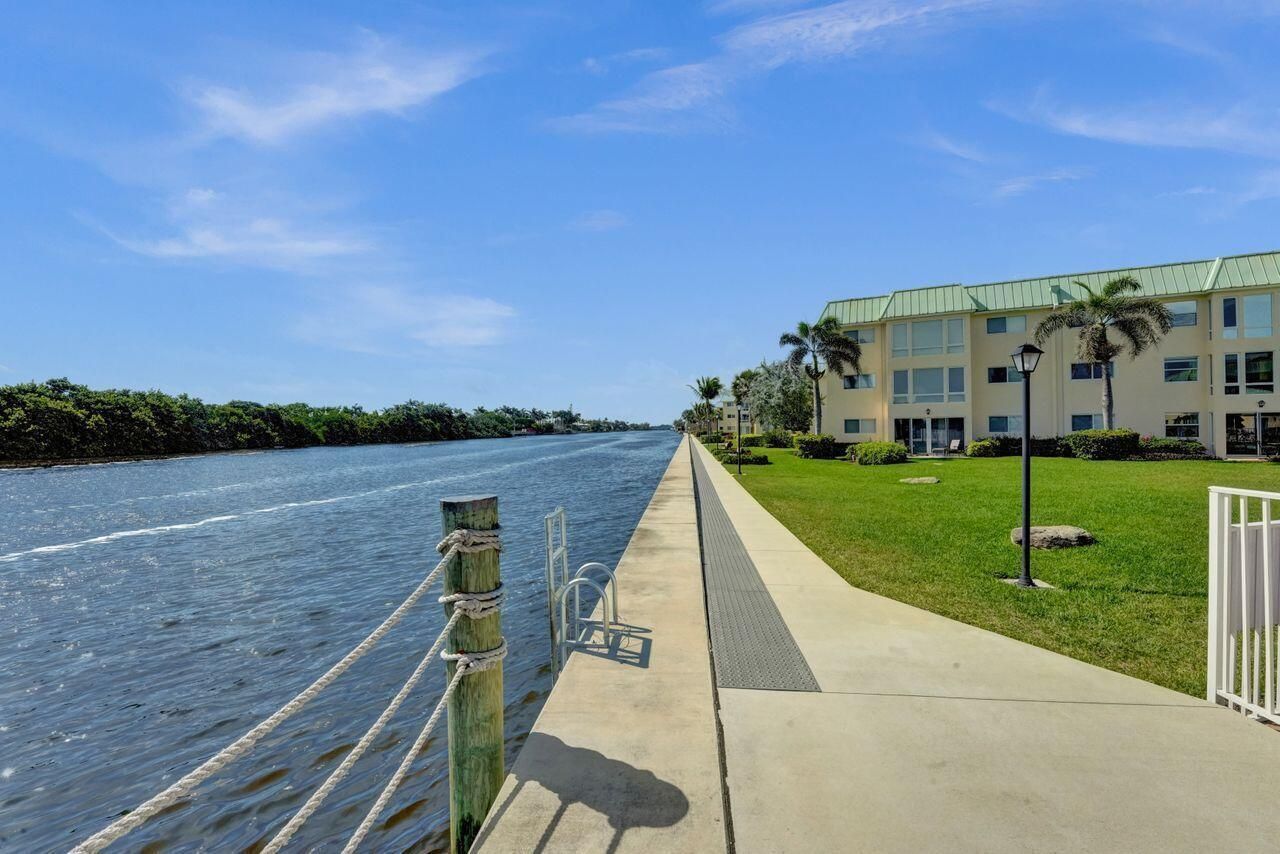 35 Colonial Club Drive, Unit 203, Boynton Beach, FL 33435 Photo