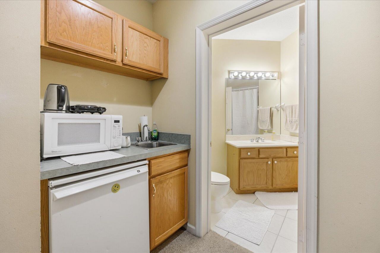 8340 Mulligan Circle, Unit 2024, Port Saint Lucie, FL 34986 Photo