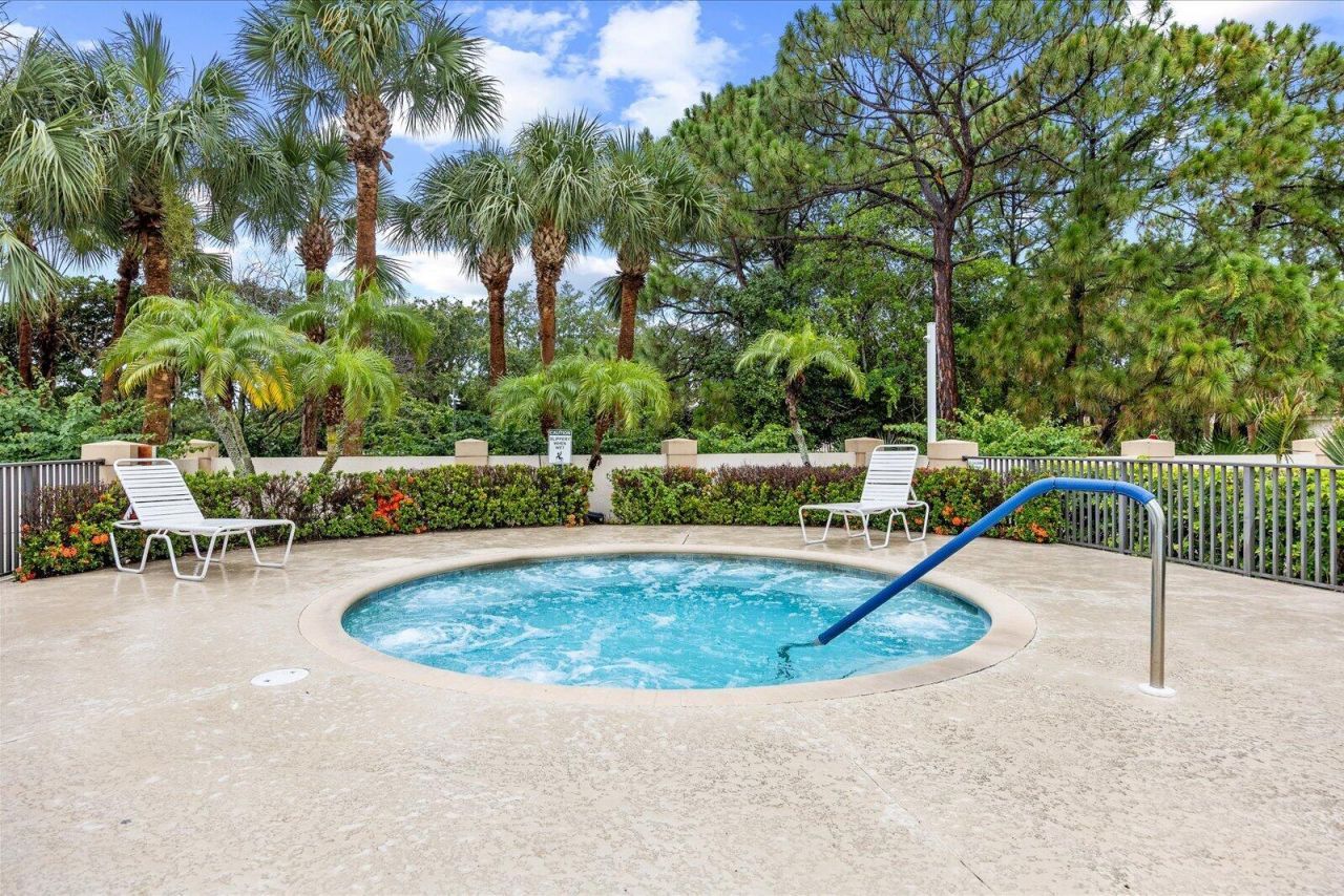 8340 Mulligan Circle, Unit 2024, Port Saint Lucie, FL 34986 Photo