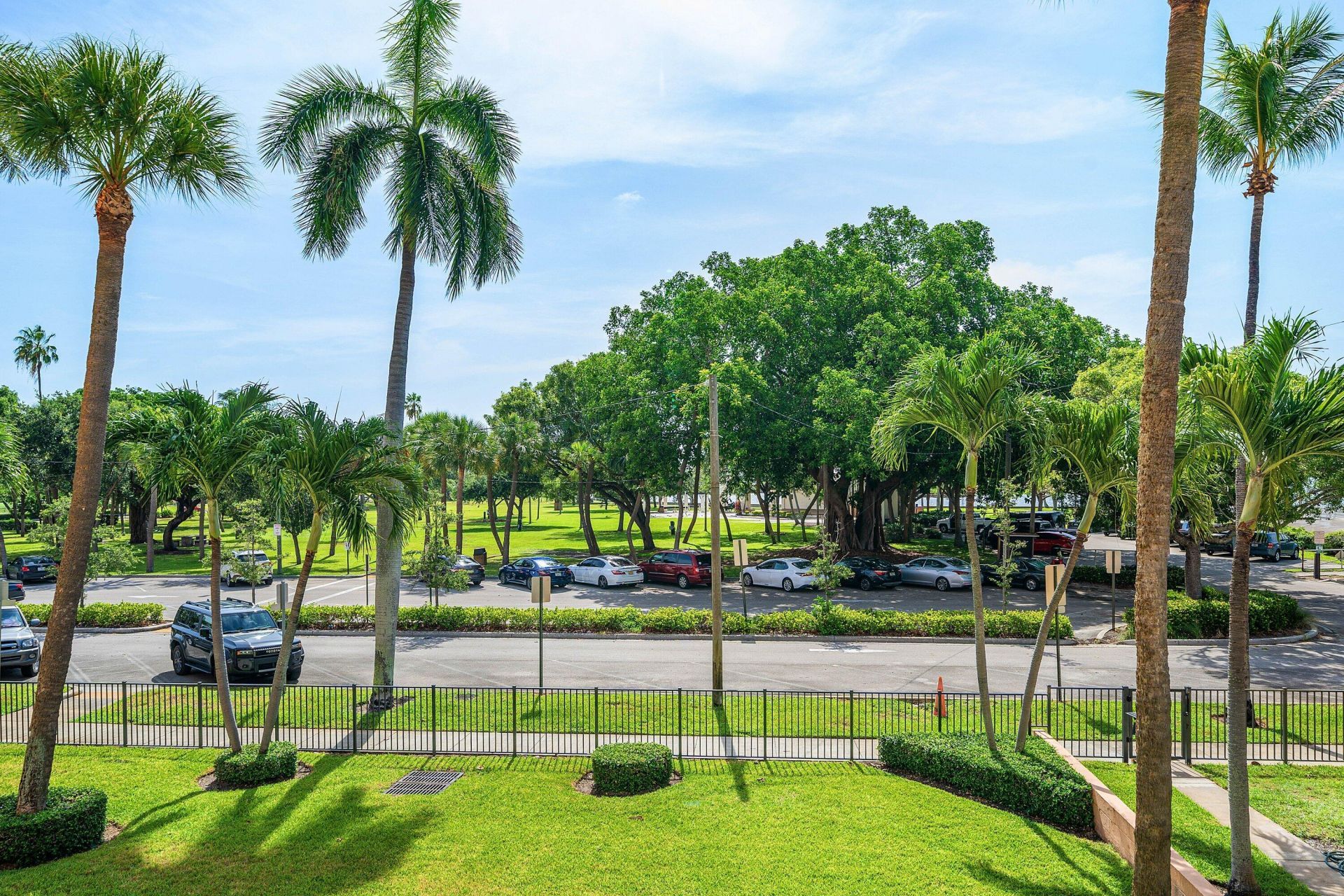 15 S Golfview Road, Unit 206, Lake Worth, FL 33460 Photo
