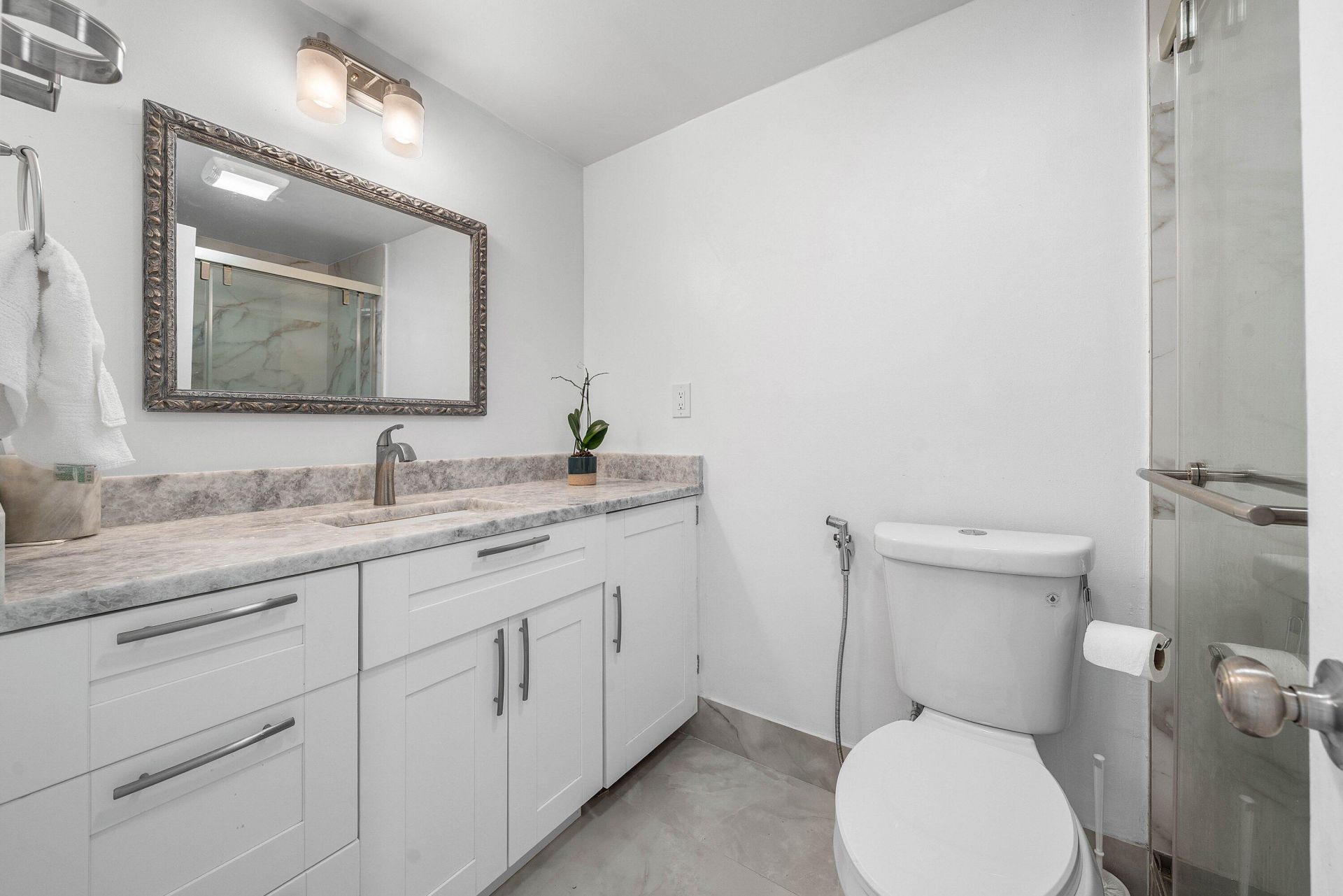 15 S Golfview Road, Unit 206, Lake Worth, FL 33460 Photo