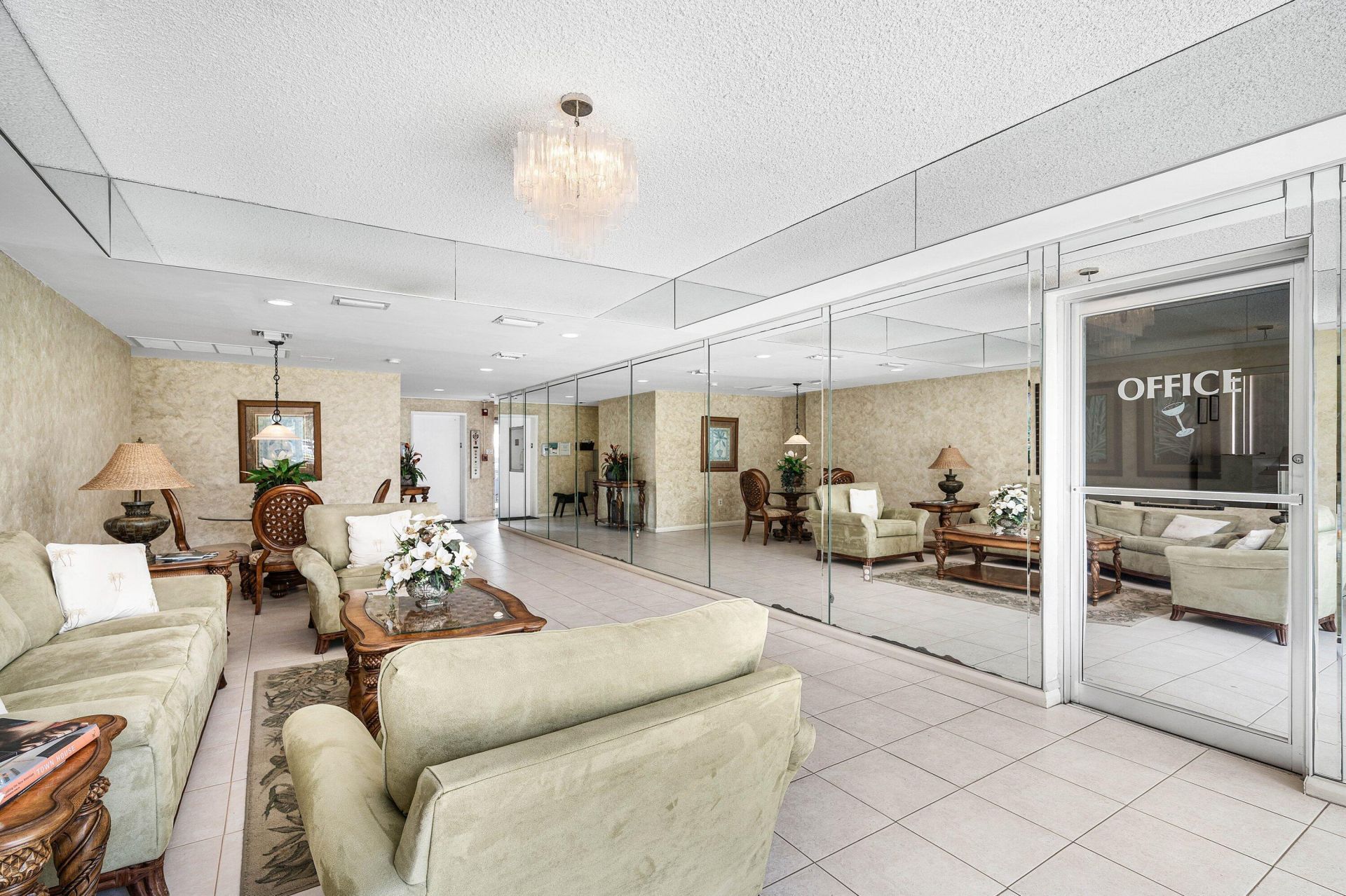 15 S Golfview Road, Unit 206, Lake Worth, FL 33460 Photo