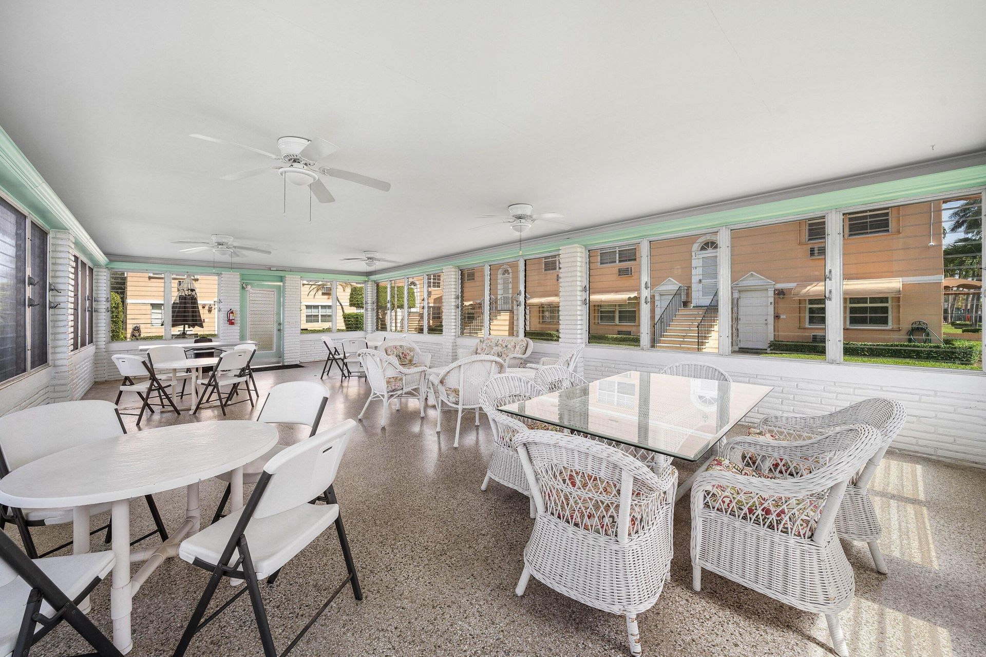 15 S Golfview Road, Unit 206, Lake Worth, FL 33460 Photo